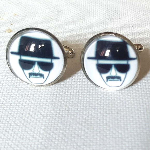 NEW Cufflinks: Walter White Breaking Bad! Stainless Steel. Gift Box Included! - Picture 2 of 6